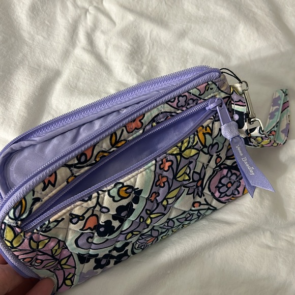 NWT Vera Bradley RIFD Slim Wristlet - Picture 3 of 5